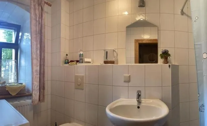 Zelte Individuell Auf Der Obstwiese Kamp alanı