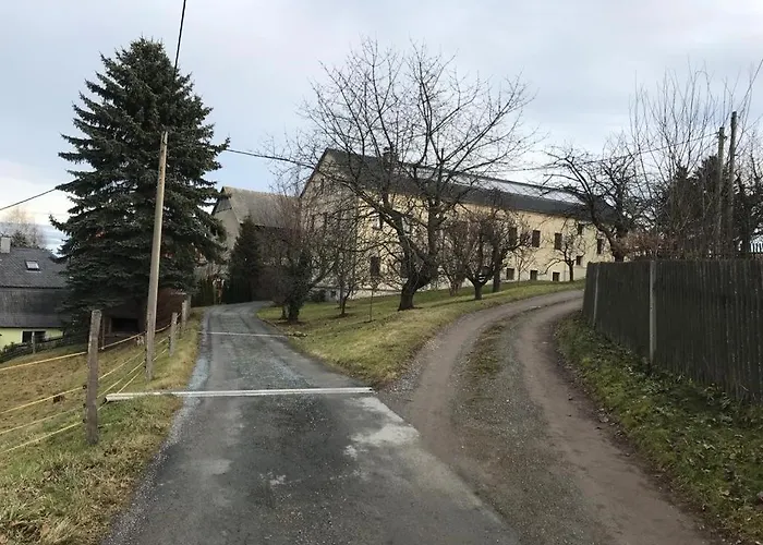 Campsite Zelte Individuell Auf Der Obstwiese