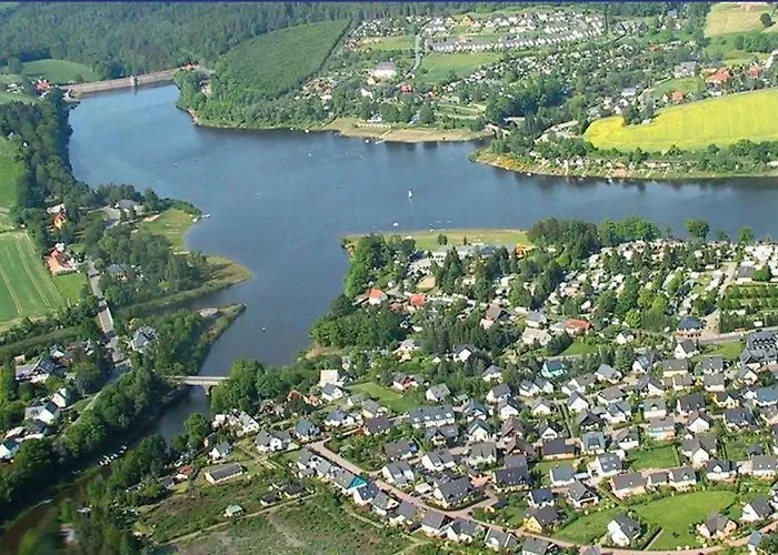 Zelte Individuell Auf Der Obstwiese